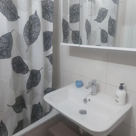 Planta Baja En En Complejo Residencial Almijara Homes A 300 Metros De La Playa Torre Del Mar
