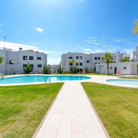 Planta Baja En En Complejo Residencial Almijara Homes A 300 Metros De La Playa * טורה דל מאר